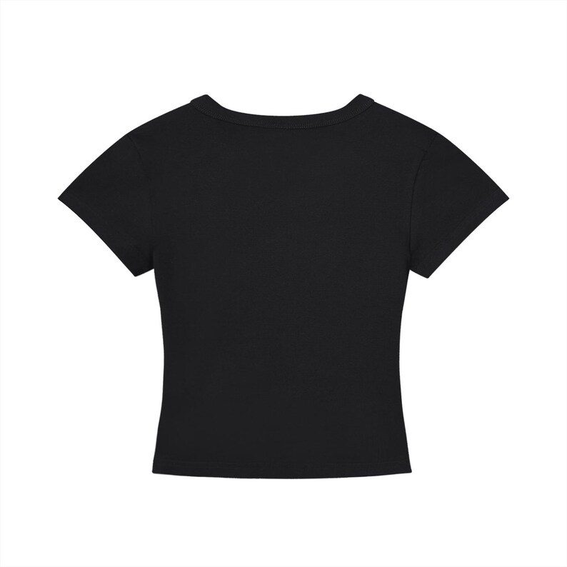 Torta Queen Women's Cropped T-Shirt 2